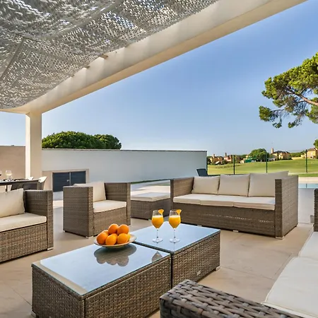 Вілла Paradisus Golf & Wellnes *